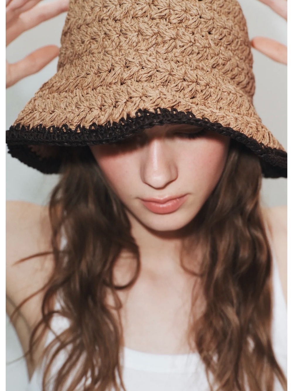 Zara contrast woven hat - Picture 1 of 3
